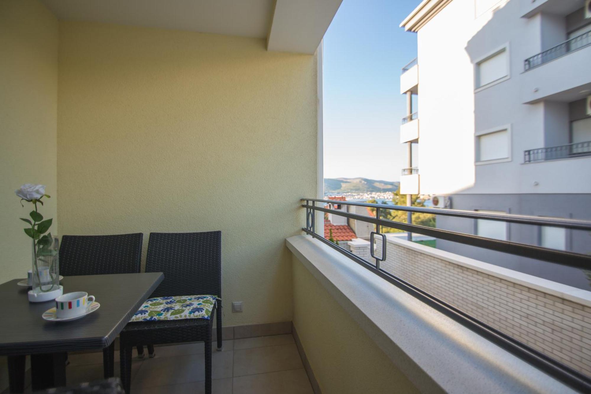 Apartments Villa Novak 1 Donji Okrug  Zimmer foto