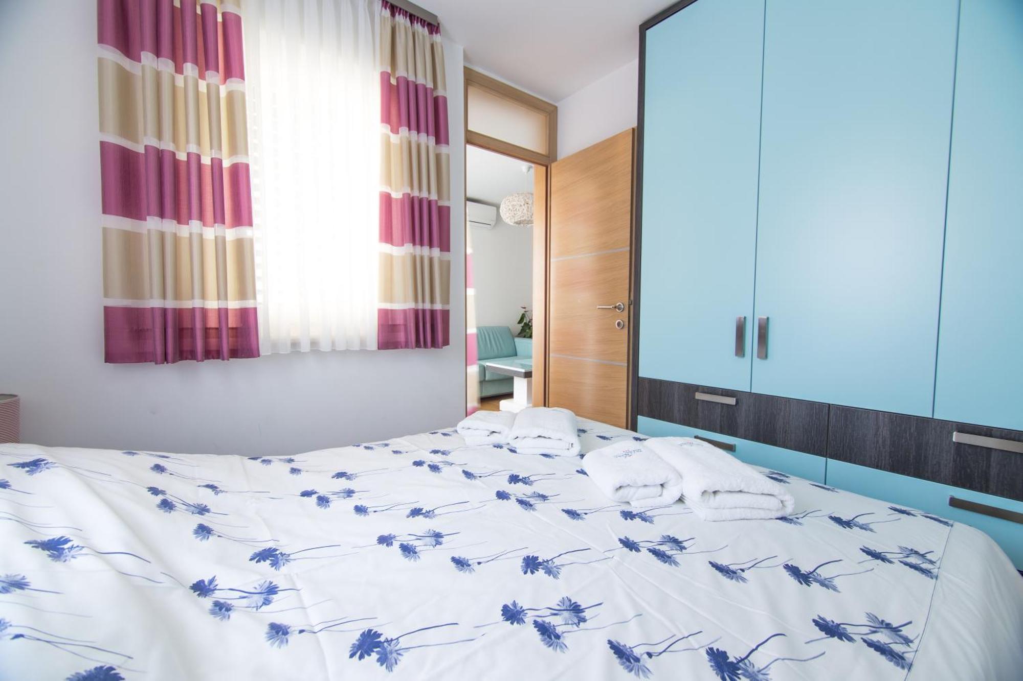Apartments Villa Novak 1 Donji Okrug  Zimmer foto