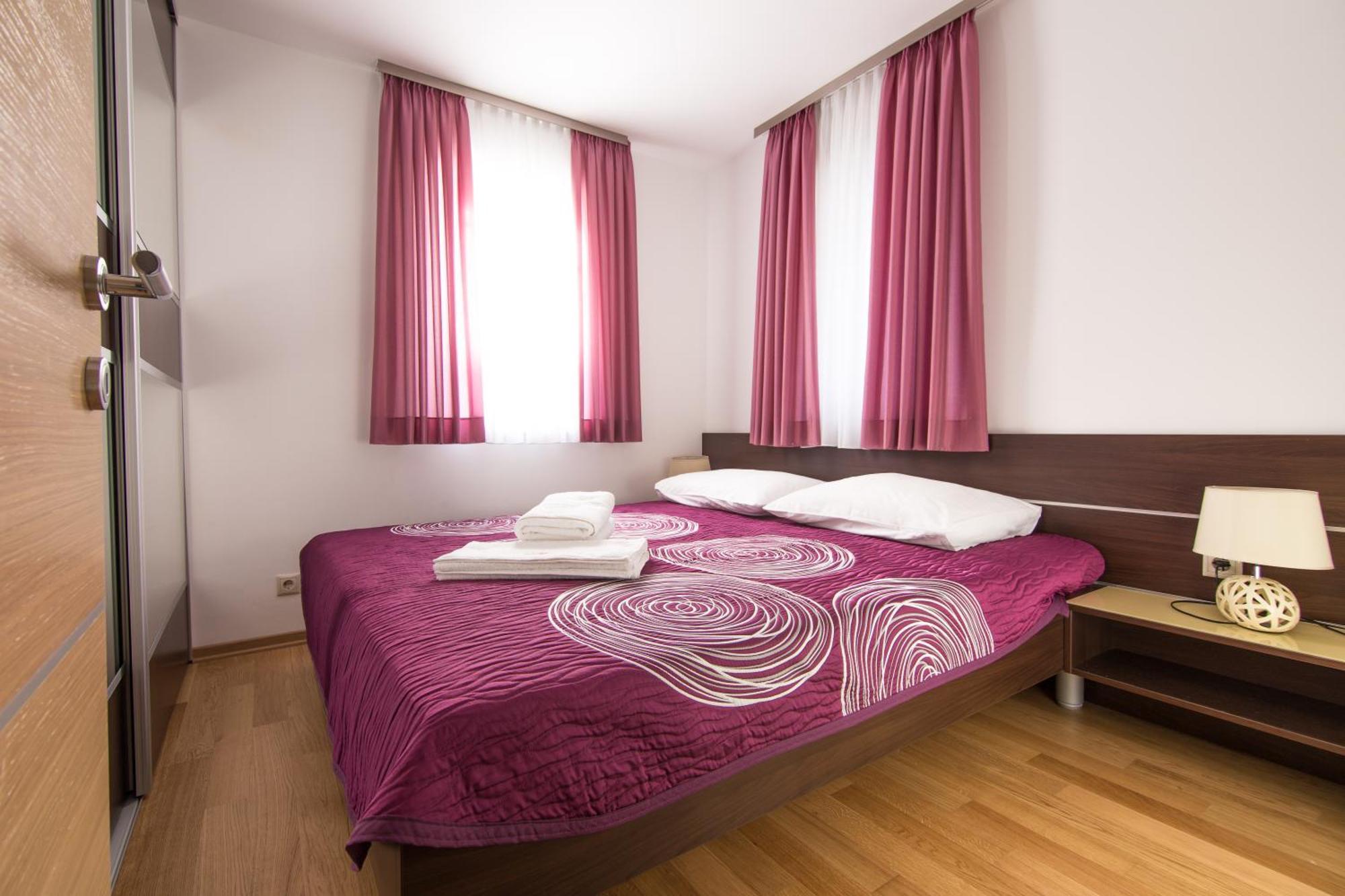 Apartments Villa Novak 1 Donji Okrug  Zimmer foto