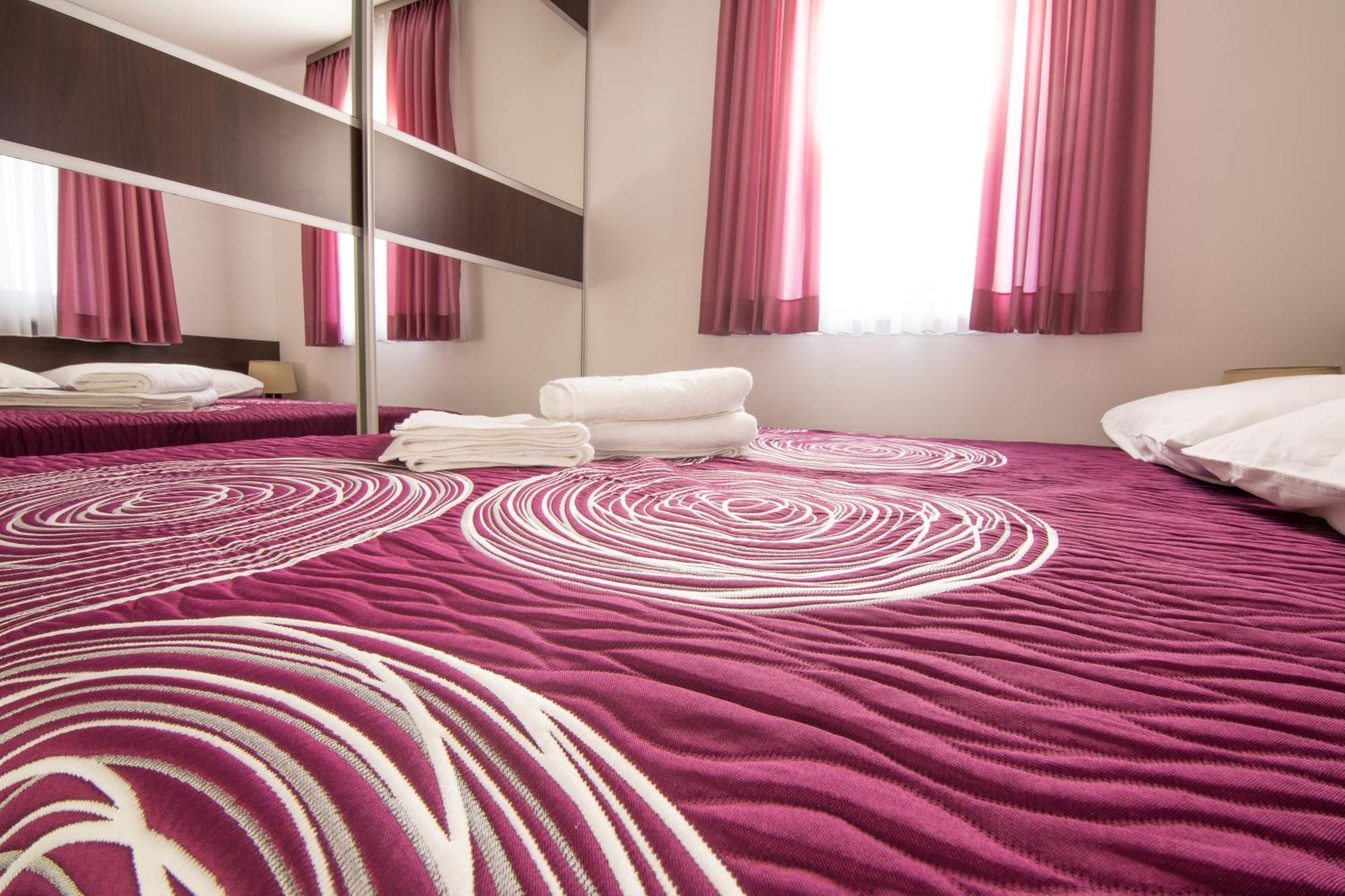 Apartments Villa Novak 1 Donji Okrug  Zimmer foto